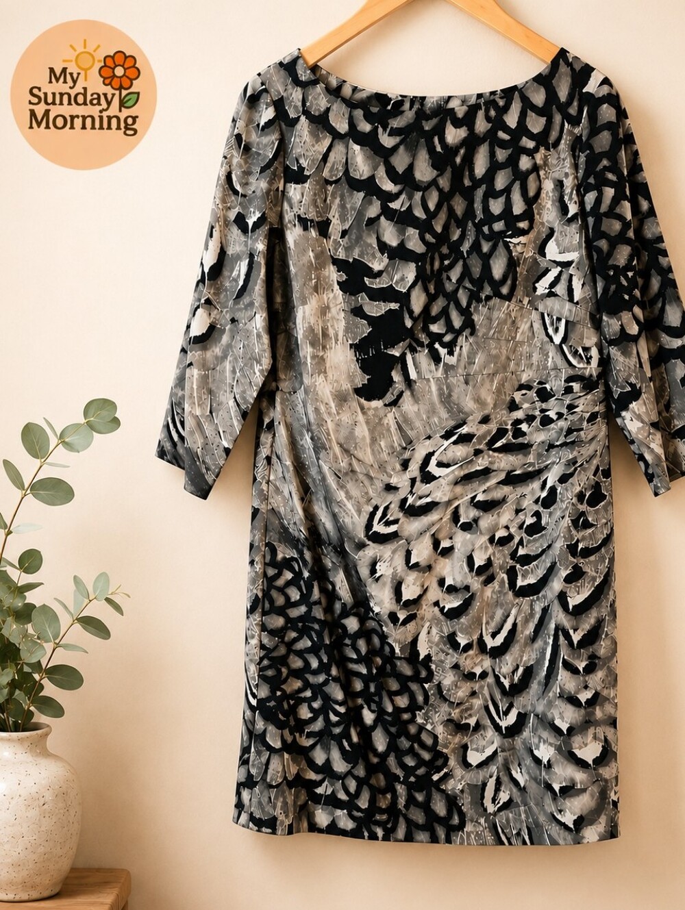 Jessica Simpson Plus Size Feather Print Shift Dress 16W Black Gray
